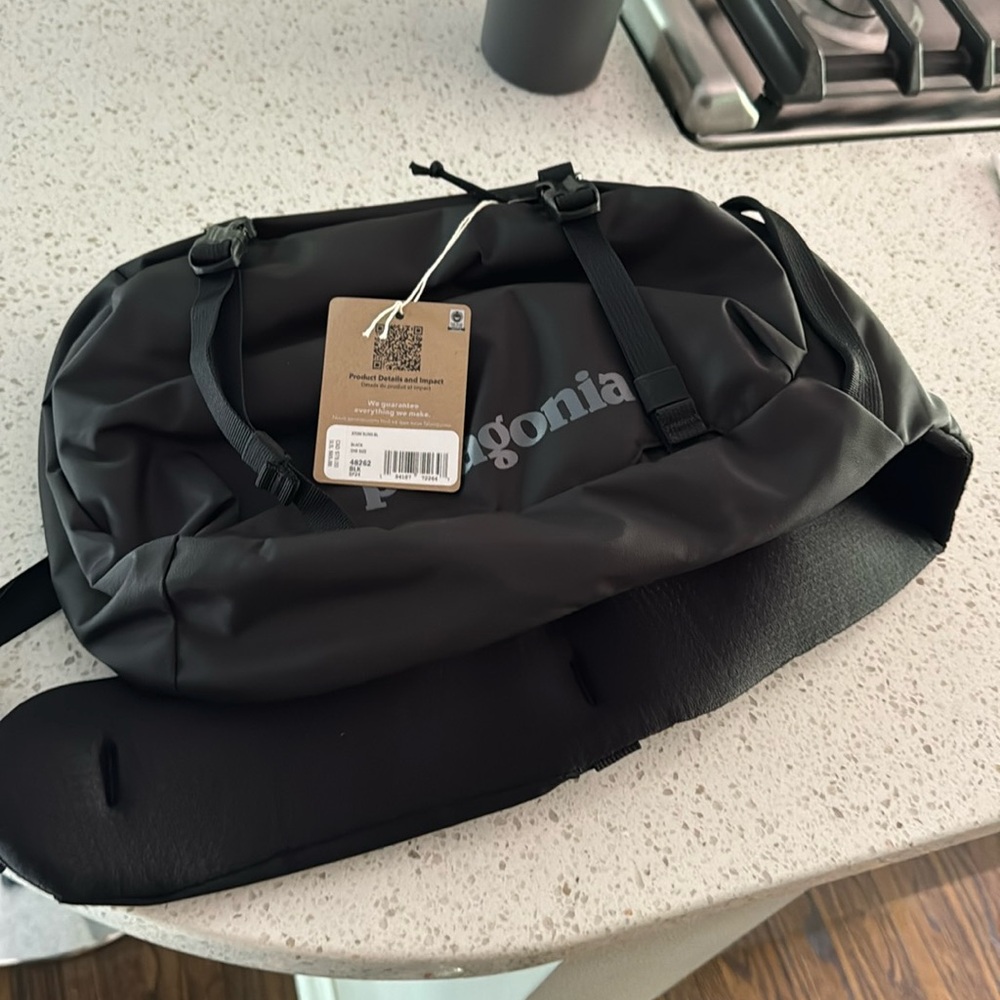 Patagonia atom sling 8L